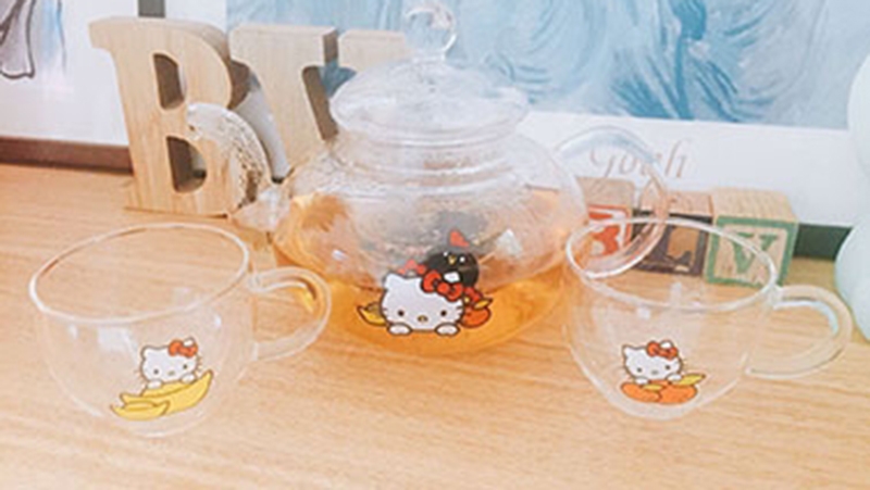 Lab concept  x  Hello Kitty 茶具套裝